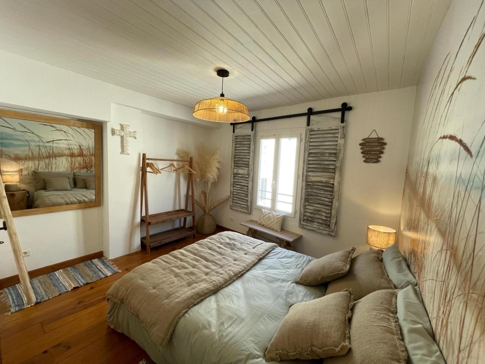 איגוס-מורטס Maison Cosy, 2 Chambres, Adossee Aux Remparts מראה חיצוני תמונה