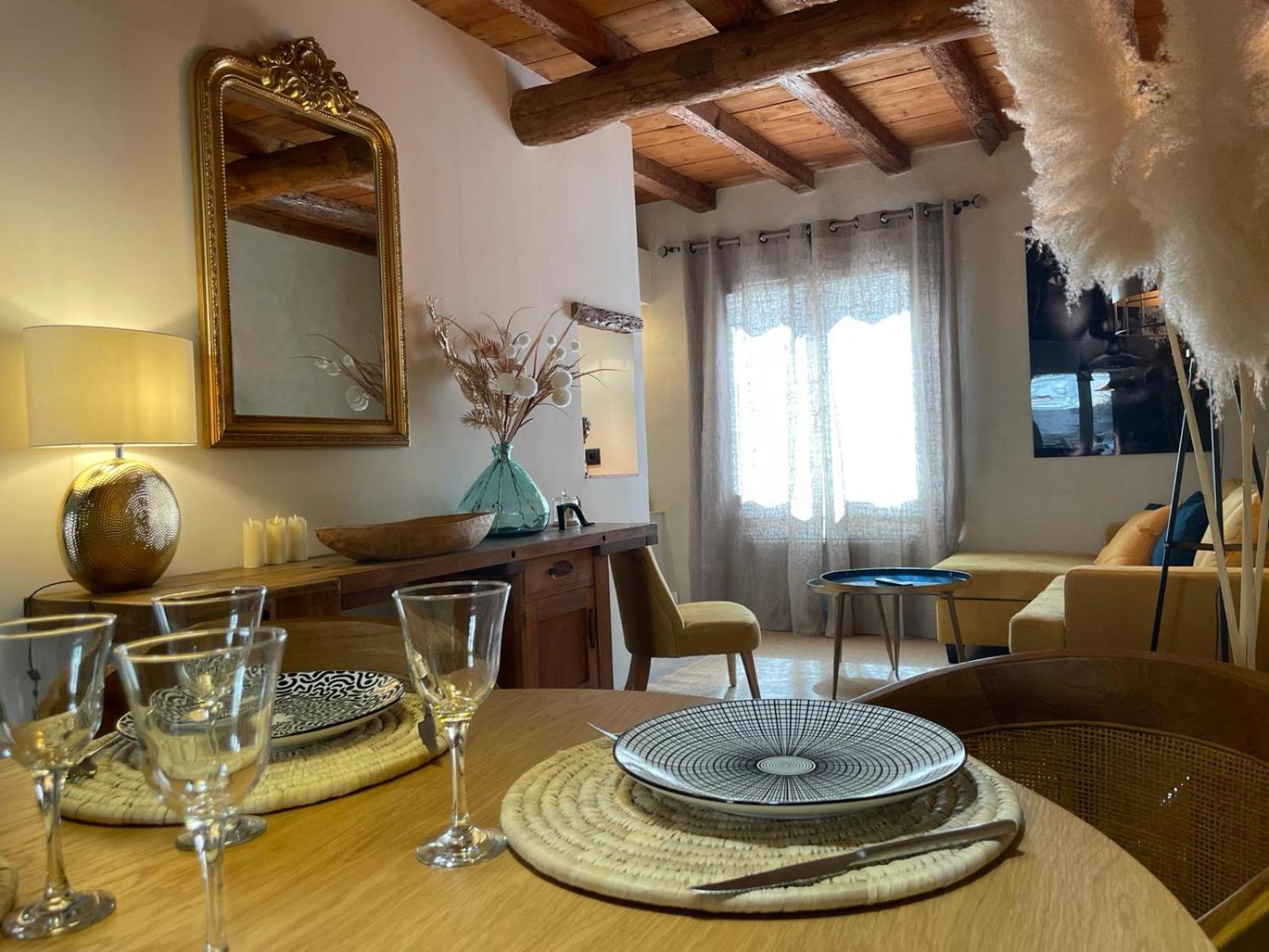 איגוס-מורטס Maison Cosy, 2 Chambres, Adossee Aux Remparts מראה חיצוני תמונה