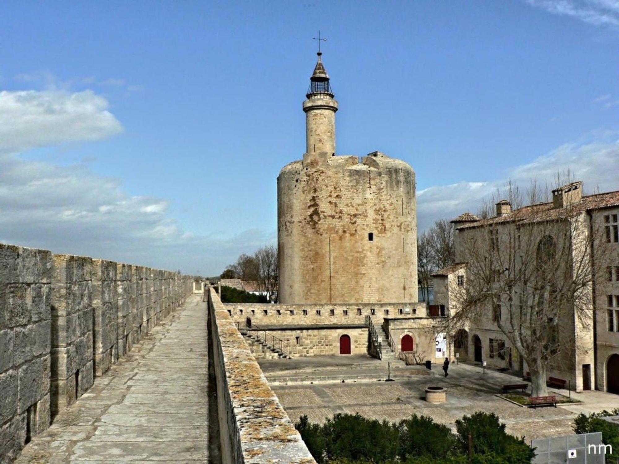 איגוס-מורטס Maison Cosy, 2 Chambres, Adossee Aux Remparts מראה חיצוני תמונה
